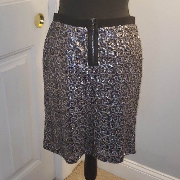 🖤 Beautiful Sequin Skirt - Picture 3 of 6